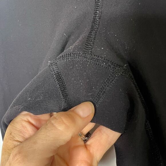 Lululemon Wunder Under Crop Capri Full On Luon Reversible Floral Quilt - Picture 3 of 12